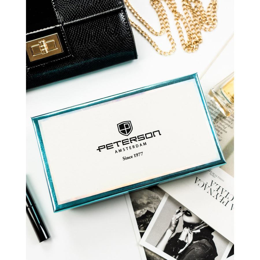 Pionowy, lakierowany portfel damski ze skóry naturalnej i ekologicznej złoty w kwiatowy wzór Peterson 