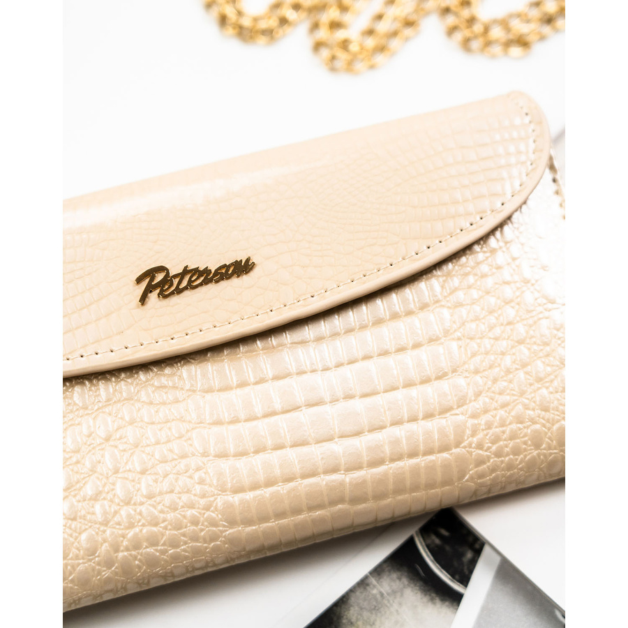 Poziomy, beżowy portfel damski ze skóry ekologicznej z tłoczeniem na wzór skóry krokodyla - Peterson