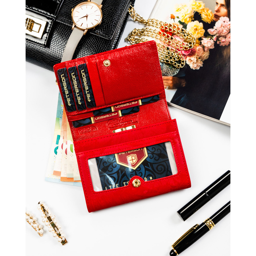 Poziomy, czerwony portfel damski ze skóry naturalnej i ekologicznej zamykany zatrzaskiem - Peterson