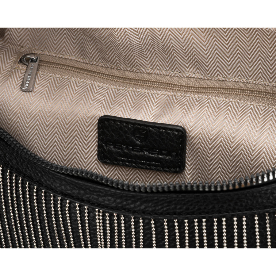 Stylowa, czarna saszetka damska wykonana ze skóry ekologicznej - Peterson