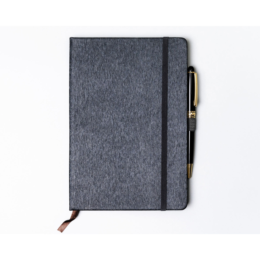 Notes w formacie A5 w szarym kolorze, wyposażony w gumkę zamykającą - Peterson