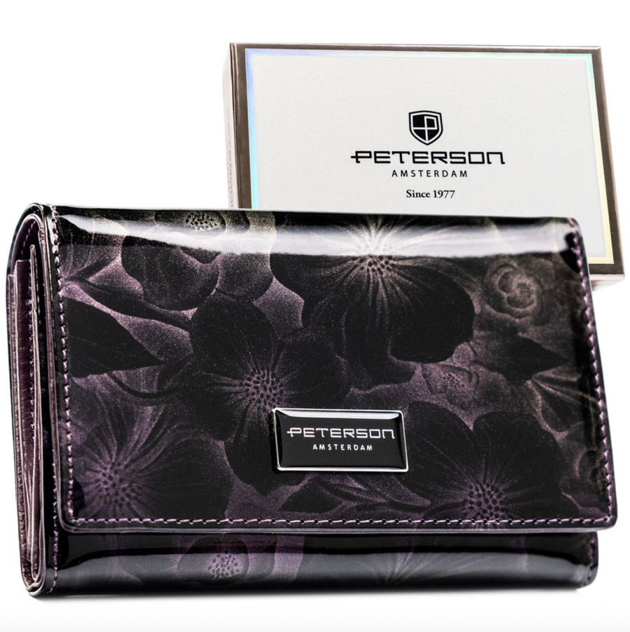 Fioletowy, lakierowany portfel damski w kwiaty wykonany ze skóry naturalnej i ekologicznej - Peterson