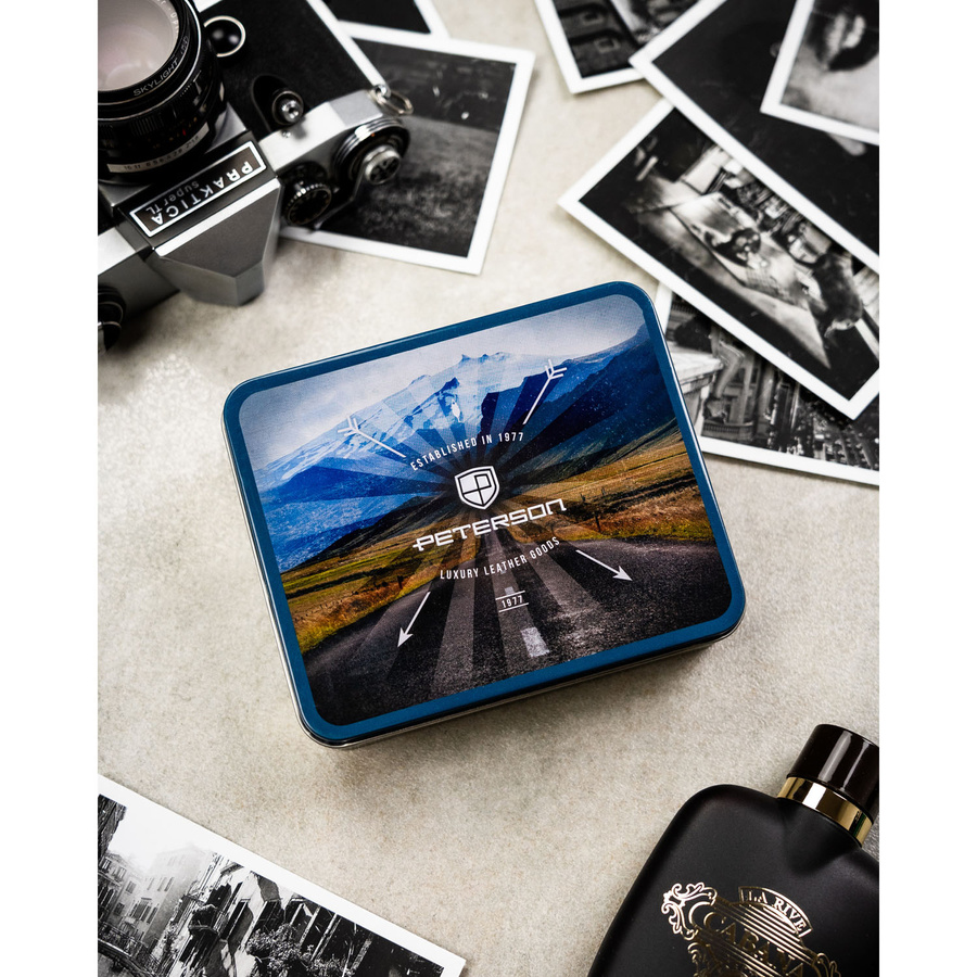 Duży, brązowy, skórzany portfel męski wyposażony w system RFID - Peterson