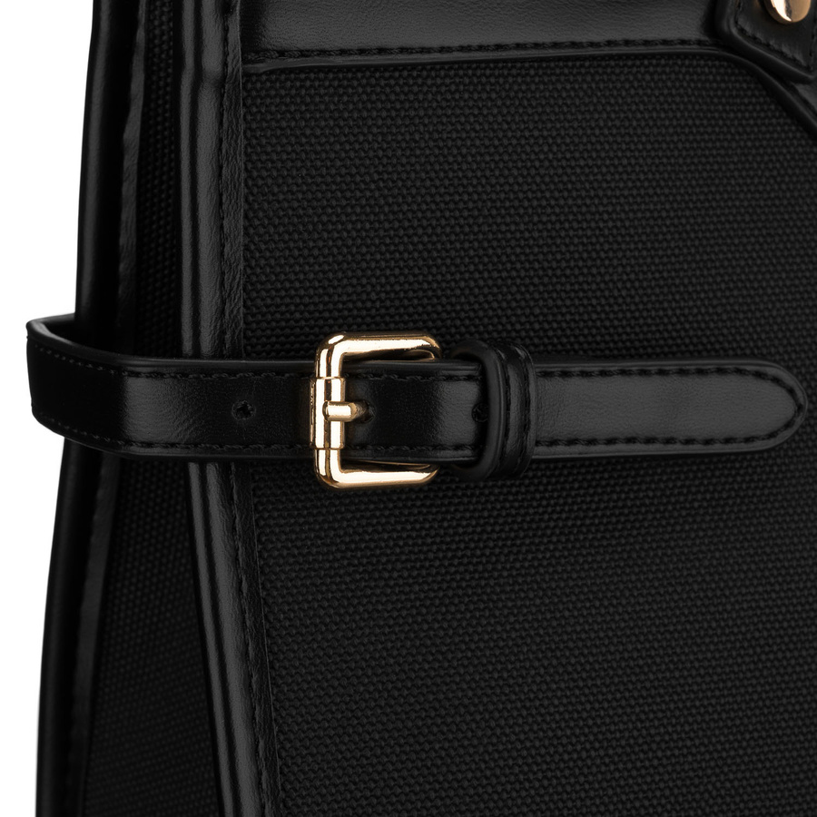 Czarna torebka damska zamykana klipsem magnetycznym, zawieszona na wygodnych uchwytach - Peterson