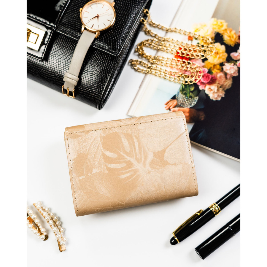 Beżowy portfel damski ze skóry naturalnej i ekologicznej z systemem RFID - Peterson