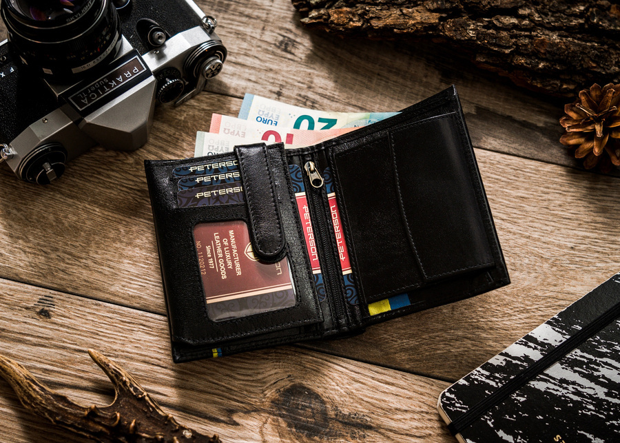 Leather men wallet PETERSON PTN 303UP