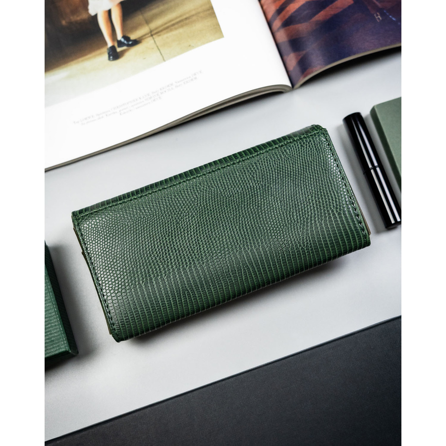 Zielony, poziomy portfel damski ze skóry ekologicznej zamykany zatrzaskiem - 4U Cavaldi