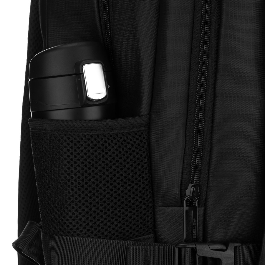 Duży plecak podróżny w czarnym kolorze z miejscem na laptopa, zamykany suwakiem - Peterson