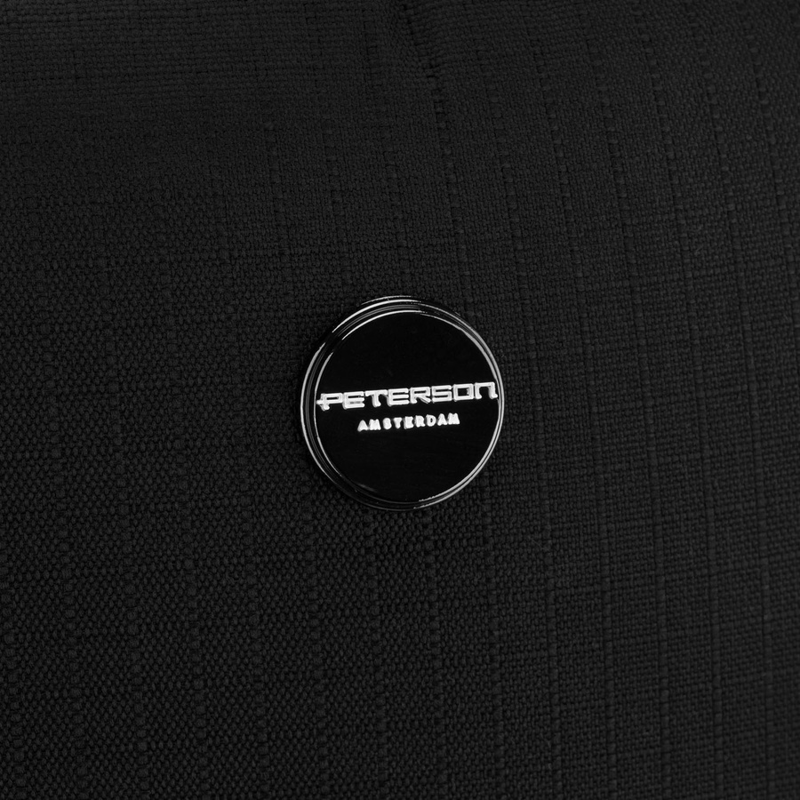 Plecak podróżny w czarnym kolorze zamykany suwakiem, idealny na bagaż podręczny - Peterson